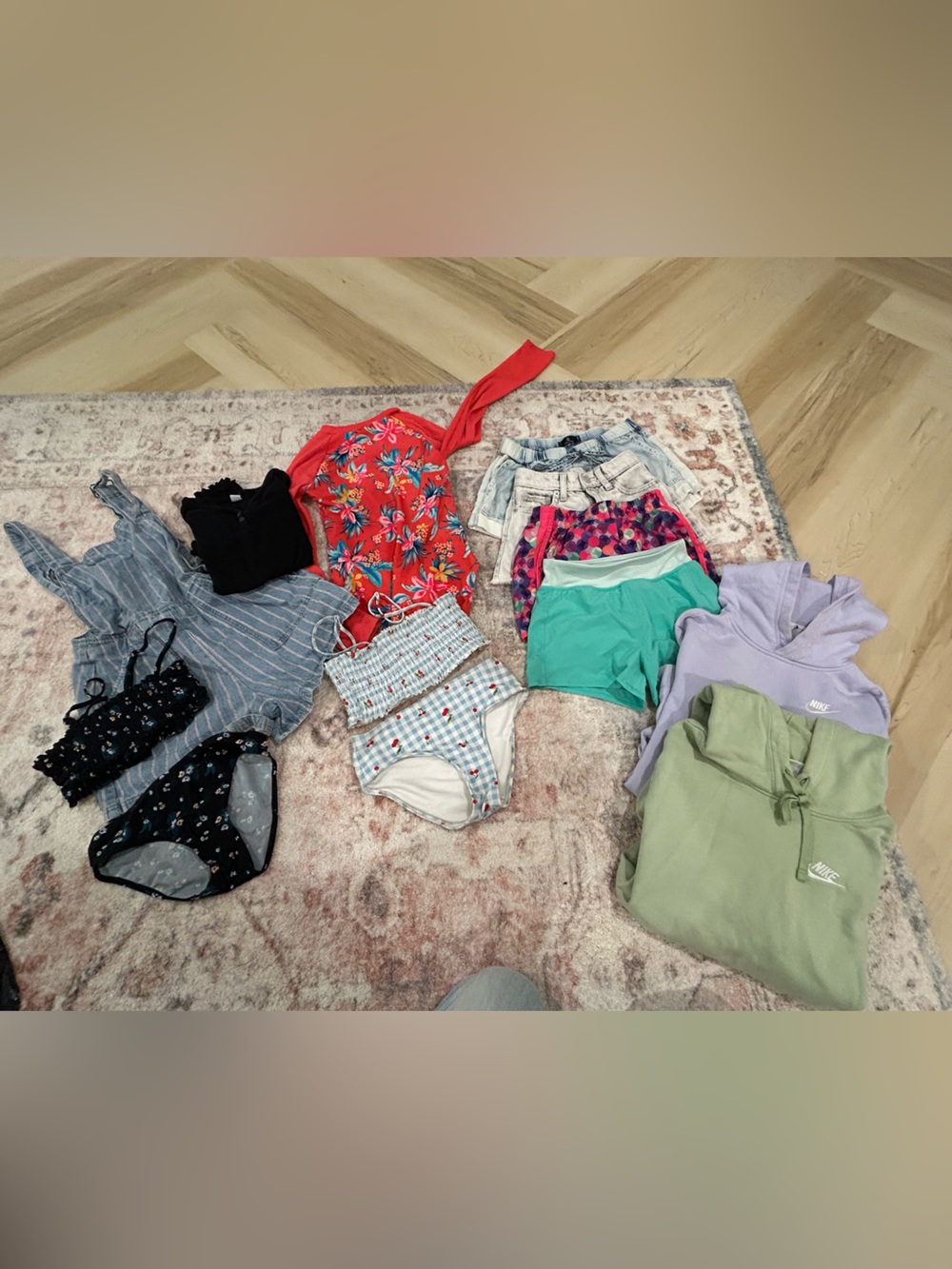 Summer Lot - fits about a 7-9 yo girl